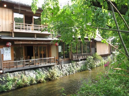 j-kyoutosirakawa4.jpg
