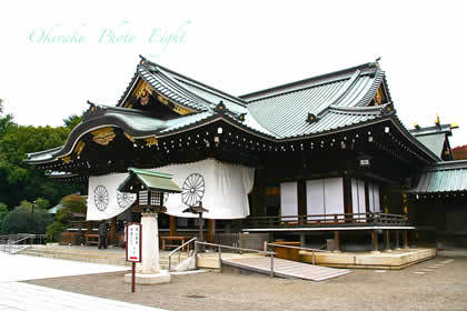 j-yasukuni09-8.jpg